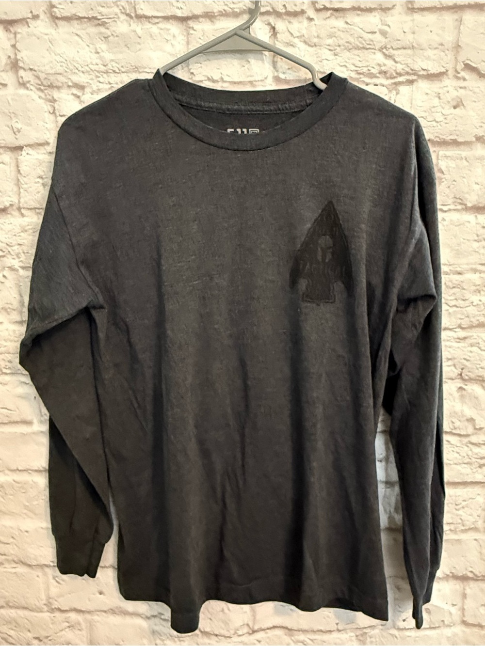 5-11 tactical men’s medium Spartan Arrowhead graphic long sleeve shirt graphic